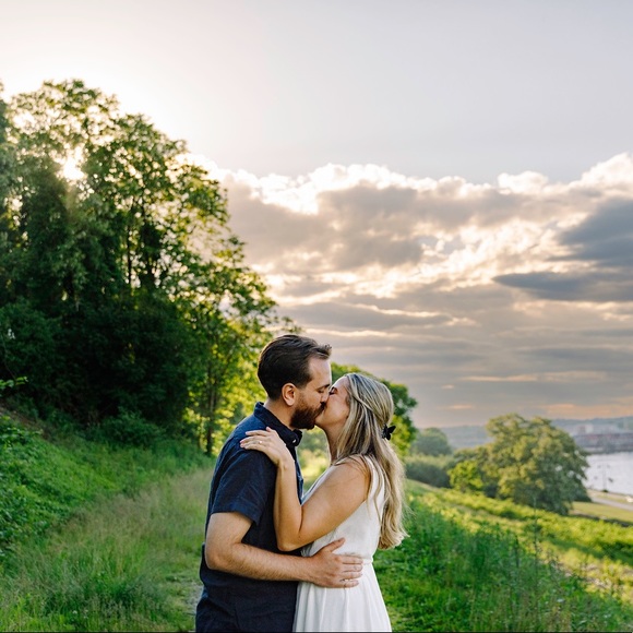 Meet your Posher, Alyssa - Picture 2 of 6